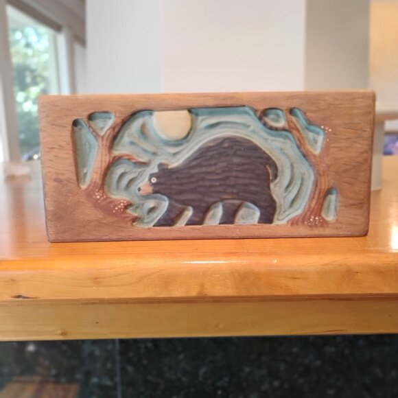 Chicken Creek Folk Art Large Carved Wood Box Bear in the Moonlight12" Wide - Picture 3 of 9